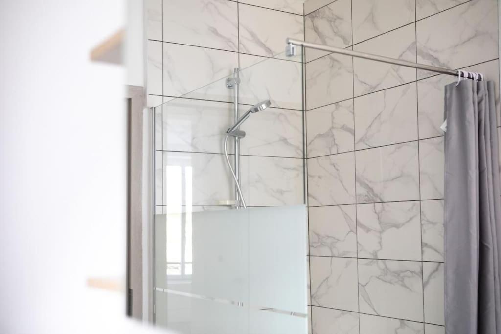 Suite Lumineux Et Moderne, Parking Gratuit, Mulhouse Centre المظهر الخارجي الصورة